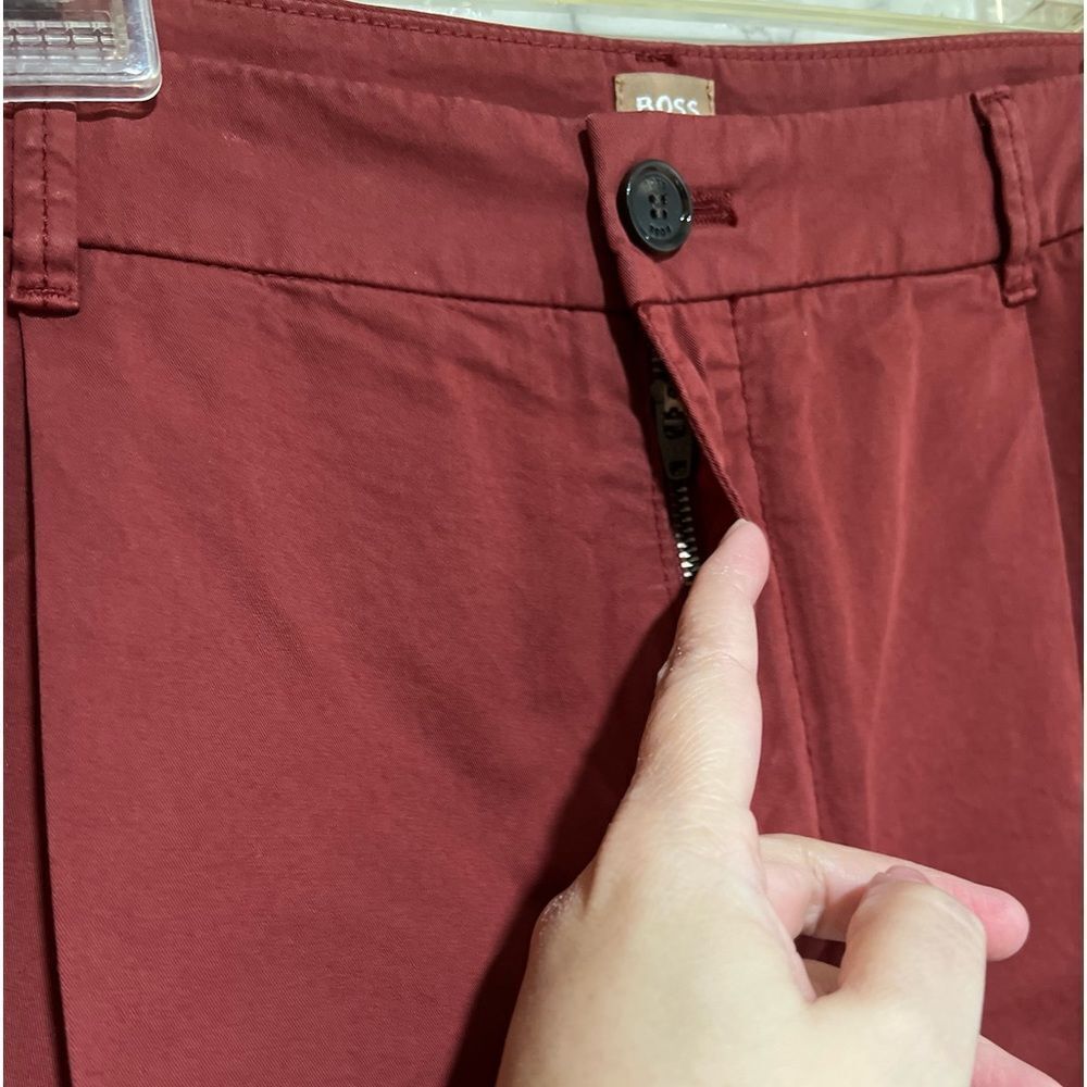 New BOSS Woman’s Shorts - Picture 3 of 9